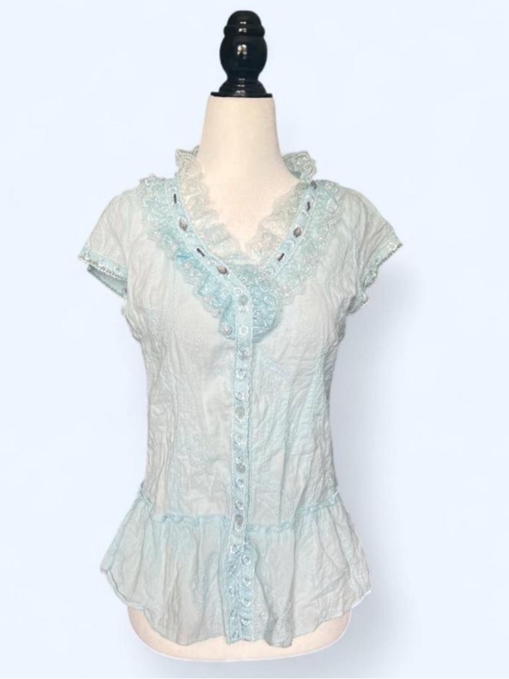 Lace-Trim Button Front Women's Top in Light Mint